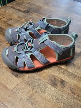Kids KEEN Seacamp II CNX Flint Stone/Ocean Wave Color Size 2.5?